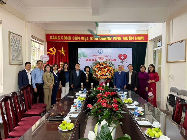 PHƯỜNG BỒ ĐỀ CHÚC MỪNG CÁC ĐƠN VỊ Y TẾ NHÂN KỶ NIỆM 71 NĂM NGÀY THẦY THUỐC VIỆT NAM (27/02/1955 - 27/02/2026)- Ảnh 2.