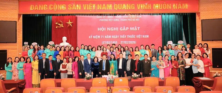 Phường Việt Hưng tổ chức Hội nghị kỷ niệm 71 năm Ngày Thầy thuốc Việt Nam (27/2/1955 – 27/2/2026)- Ảnh 17.