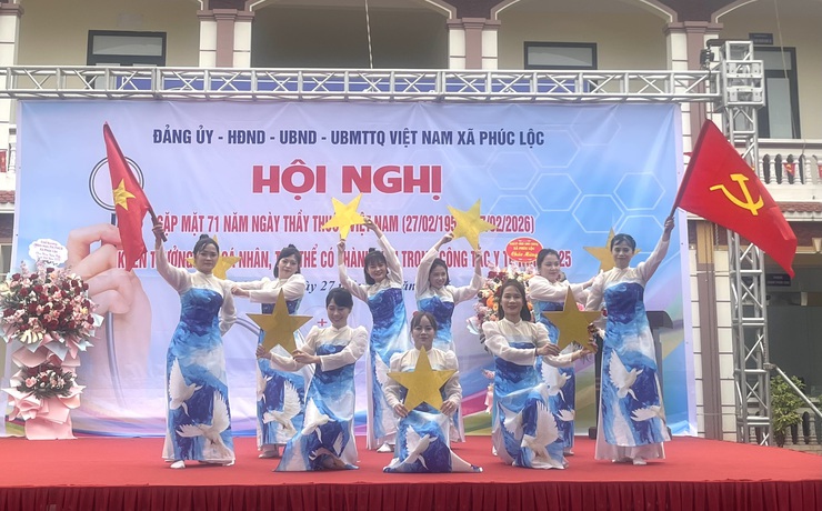 Xã Phúc Lộc gặp mặt cán bộ ngành Y tế nhân kỷ niệm 71 năm Ngày Thầy thuốc Việt Nam (27/02/1955 – 27/02/2026); Khen thưởng cá nhân, tập thể có thành tích trong công tác y tế năm 2025- Ảnh 1.
