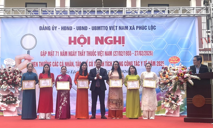 Xã Phúc Lộc gặp mặt cán bộ ngành Y tế nhân kỷ niệm 71 năm Ngày Thầy thuốc Việt Nam (27/02/1955 – 27/02/2026); Khen thưởng cá nhân, tập thể có thành tích trong công tác y tế năm 2025- Ảnh 9.