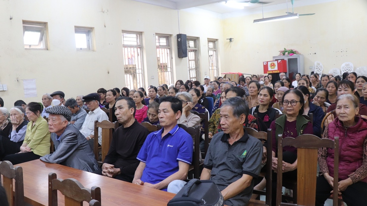 Hội nghị tiếp xúc cử tri với người ứng cử đại biểu HĐND xã tại đơn vị bầu cử số 6

- Ảnh 3.