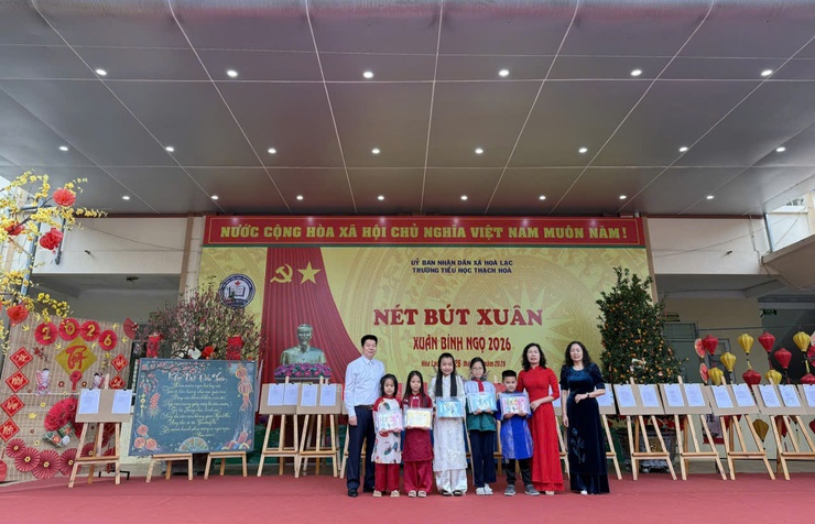 Trường Tiểu học Thạch Hòa tổ chức chương trình “Nét bút xuân” Xuân Bính Ngọ 2026- Ảnh 12.