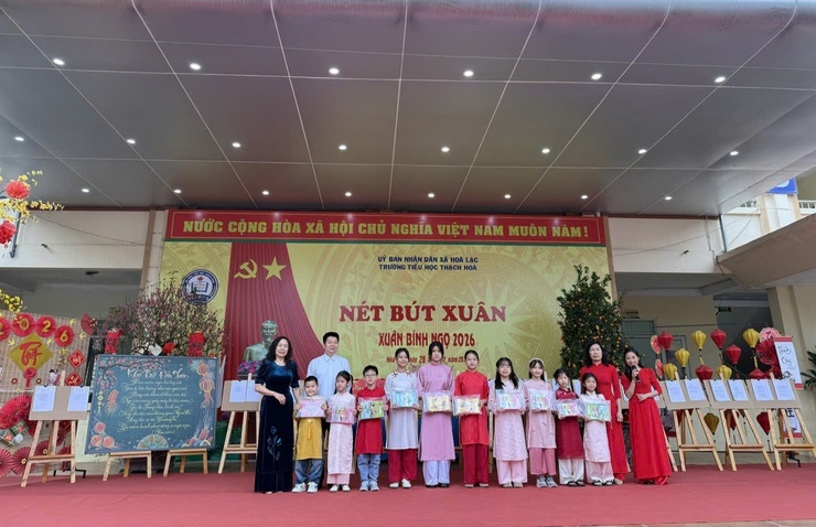 Trường Tiểu học Thạch Hòa tổ chức chương trình “Nét bút xuân” Xuân Bính Ngọ 2026- Ảnh 13.