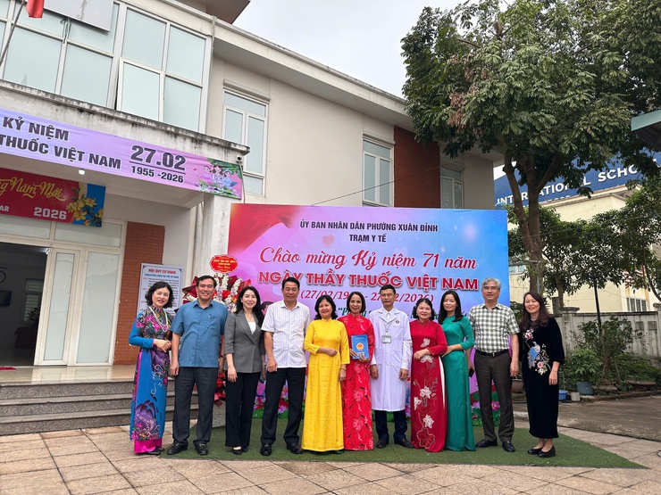 Trạm Y tế phường Xuân Đỉnh gặp mặt kỉ niệm 71 năm Ngày Thầy thuốc Việt Nam&nbsp;(27/2/1955 – 27/2/2026)- Ảnh 1.