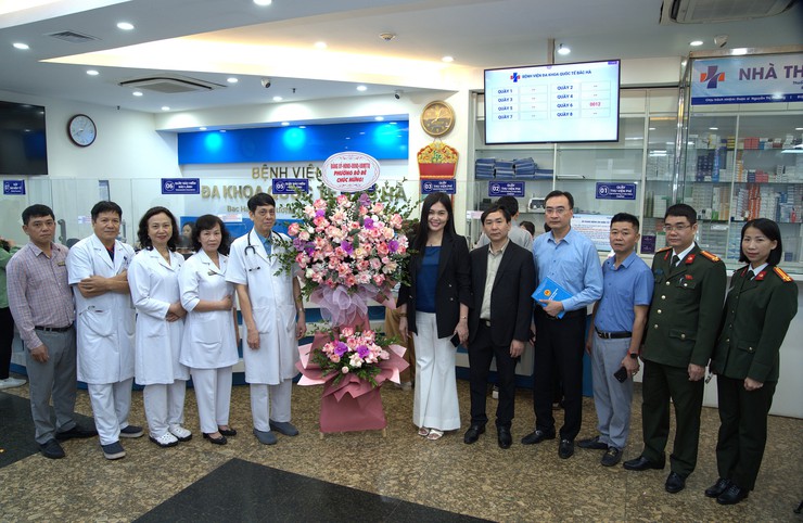 PHƯỜNG BỒ ĐỀ CHÚC MỪNG CÁC ĐƠN VỊ Y TẾ NHÂN KỶ NIỆM 71 NĂM NGÀY THẦY THUỐC VIỆT NAM (27/02/1955 - 27/02/2026)- Ảnh 4.