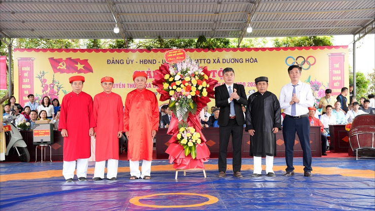 Khai mạc giải Vật Dân tộc truyền thống xã Dương Hoà mở rộng xuân Bính Ngọ 2026
- Ảnh 9.