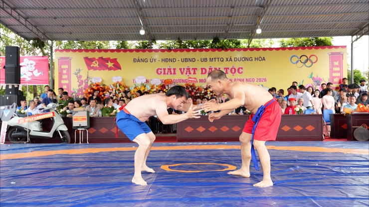 Khai mạc giải Vật Dân tộc truyền thống xã Dương Hoà mở rộng xuân Bính Ngọ 2026
- Ảnh 16.