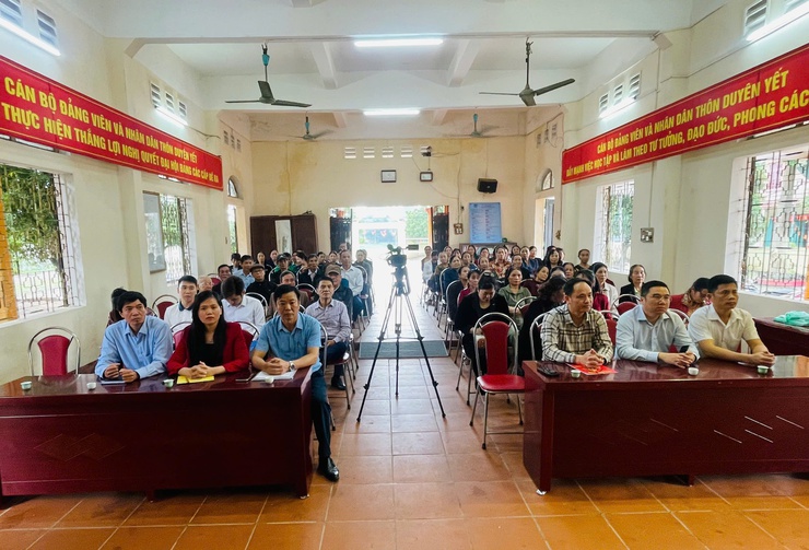 HỘI NGHỊ TIẾP XÚC CỬ TRI ĐƠN VỊ BẦU CỬ SỐ 2- Ảnh 2.