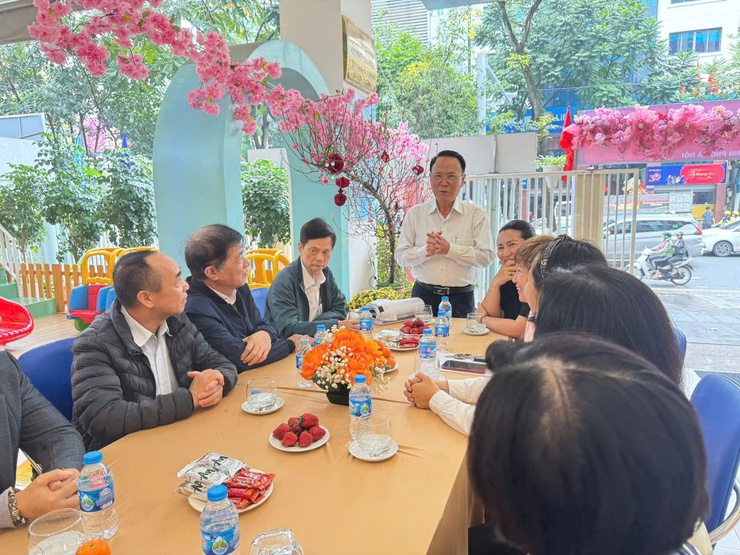 Phó Chủ tịch Quốc hội Nguyễn Khắc Định giám sát, kiểm tra công tác bầu cử tại Hà Nội- Ảnh 19.