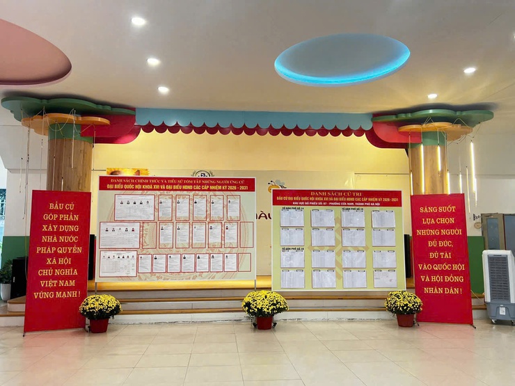 Phó Chủ tịch Quốc hội Nguyễn Khắc Định giám sát, kiểm tra công tác bầu cử tại Hà Nội- Ảnh 23.