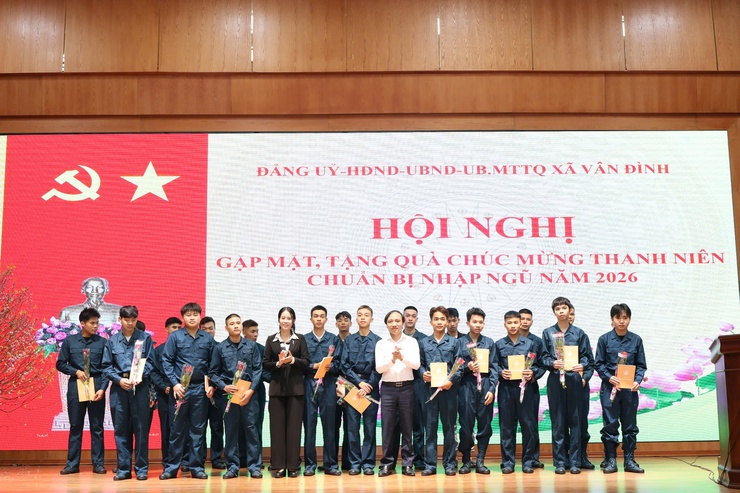 Vân Đình: 47 thanh niên tình nguyện lên đường nhập ngũ năm 2026- Ảnh 3.