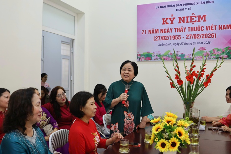 Trạm Y tế phường Xuân Đỉnh gặp mặt kỉ niệm 71 năm Ngày Thầy thuốc Việt Nam&nbsp;(27/2/1955 – 27/2/2026)- Ảnh 4.