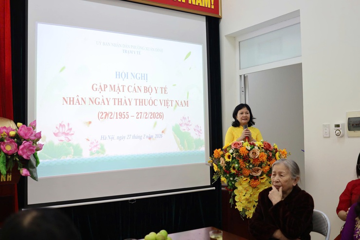Trạm Y tế phường Xuân Đỉnh gặp mặt kỉ niệm 71 năm Ngày Thầy thuốc Việt Nam&nbsp;(27/2/1955 – 27/2/2026)- Ảnh 2.