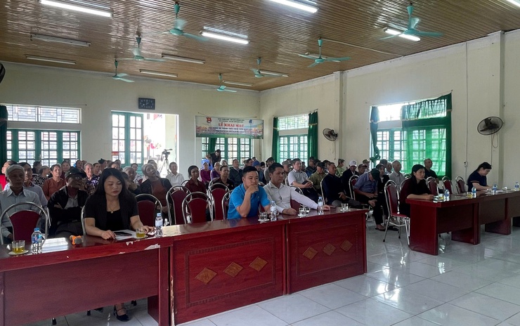     Đơn vị bầu cử số 2 tiếp xúc cử tri tại Thôn Duyên Trang và Nam Quất- Ảnh 2.