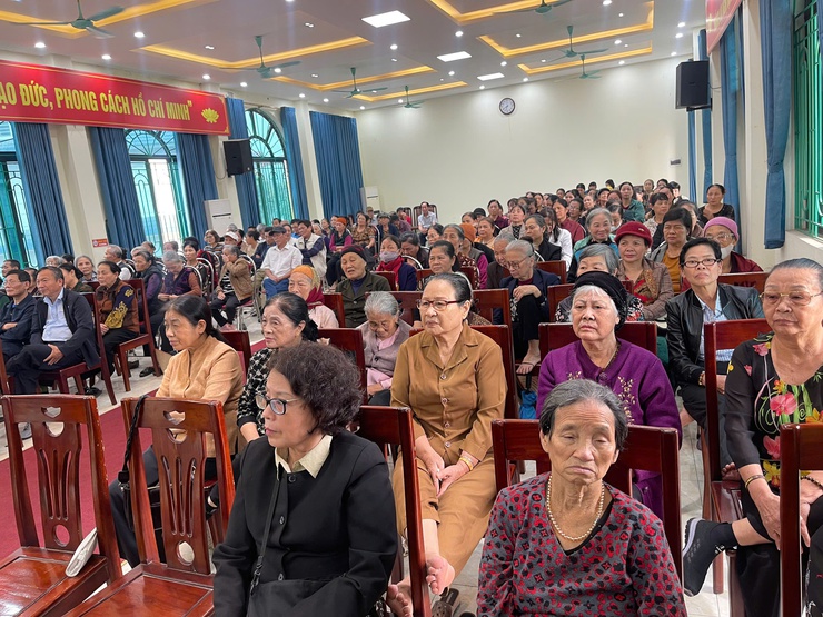 Hội nghị tiếp xúc cử tri với người ứng cử đại biểu HĐND xã tại đơn vị bầu cử số 3- Ảnh 2.