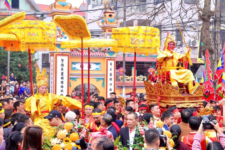 ĐẶC SẮC LỄ RƯỚC VUA GIẢ – ĐIỂM NHẤN NỔI BẬT CỦA LỄ HỘI ĐỀN SÁI, XÃ THƯ LÂM- Ảnh 1.