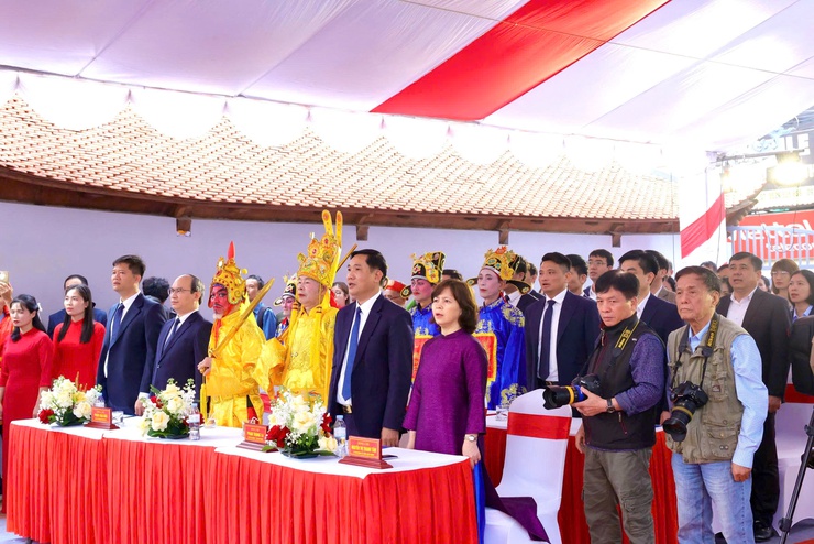 XÃ THƯ LÂM TỔ CHỨC LỄ ĐÓN NHẬN QUYẾT ĐỊNH DI SẢN VĂN HÓA PHI VẬT THỂ QUỐC GIA LỄ HỘI ĐỀN SÁI; KHÁNH THÀNH CÔNG TRÌNH TU BỔ, TÔN TẠO ĐÌNH THỤY LÔI VÀ KHAI MẠC LỄ HỘI ĐỀN SÁI XUÂN BÍNH NGỌ 2026- Ảnh 2.