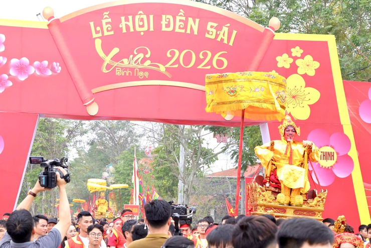 ĐẶC SẮC LỄ RƯỚC VUA GIẢ – ĐIỂM NHẤN NỔI BẬT CỦA LỄ HỘI ĐỀN SÁI, XÃ THƯ LÂM- Ảnh 4.