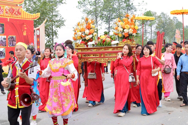 ĐẶC SẮC LỄ RƯỚC VUA GIẢ – ĐIỂM NHẤN NỔI BẬT CỦA LỄ HỘI ĐỀN SÁI, XÃ THƯ LÂM- Ảnh 21.