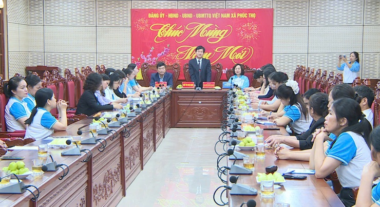 Cụm thi đua số 10 Hội LHPN TP Hà Nội hưởng ứng Tết trồng cây tại xã Phúc Thọ- Ảnh 1.