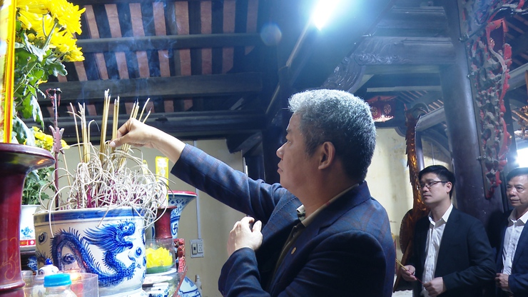 LÃNH ĐẠO TRUNG ƯƠNG VÀ THÀNH PHỐ DÂNG HƯƠNG, TRỒNG CÂY TẠI XÃ ỨNG HÒA.- Ảnh 2.