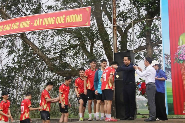 Bế mạc giải bóng đá thanh niên lần thứ I “Mừng Đảng Mừng Xuân” Bính Ngọ 2026- Ảnh 4.