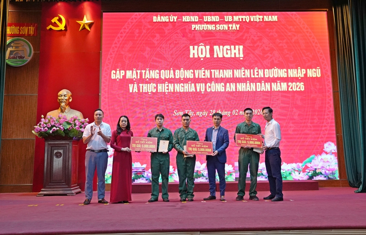PHƯỜNG SƠN TÂY GẶP MẶT, ĐỘNG VIÊN CÔNG DÂN LÊN ĐƯỜNG NHẬP NGŨ- Ảnh 7.