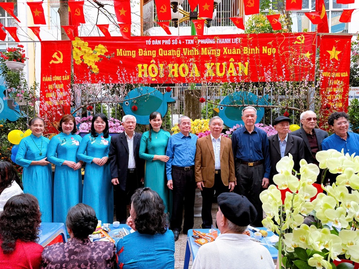 Tổ dân phố số 4, Thanh Xuân Nam rộn ràng Hội hoa mừng Đảng, mừng Xuân- Ảnh 9.