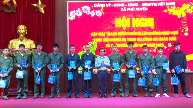 Xã Phú Xuyên gặp mặt thanh niên chuẩn bị lên đường nhập ngũ thực hiện nghĩa vụ tham gia Công an nhân dân và quân nhân xuất ngũ năm 2026- Ảnh 13.
