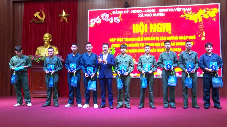 Xã Phú Xuyên gặp mặt thanh niên chuẩn bị lên đường nhập ngũ thực hiện nghĩa vụ tham gia Công an nhân dân và quân nhân xuất ngũ năm 2026- Ảnh 8.