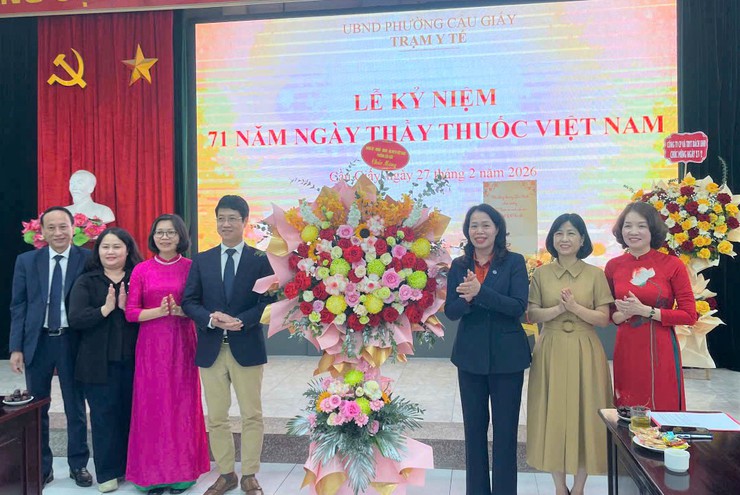 PHƯỜNG CẦU GIẤY CHÚC MỪNG CÁC CƠ SỞ Y TẾ, BỆNH VIỆN NHÂN KỶ NIỆM 71 NĂM NGÀY THẦY THUỐC VIỆT NAM (27/02/1955 - 27/02/2026)- Ảnh 5.