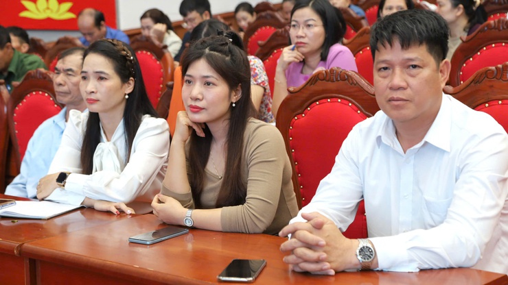 Xã Quang Minh tập huấn công tác bầu cử cho gần 800 cán bộ, bảo đảm chuẩn bị chu đáo cho ngày hội toàn dân- Ảnh 4.