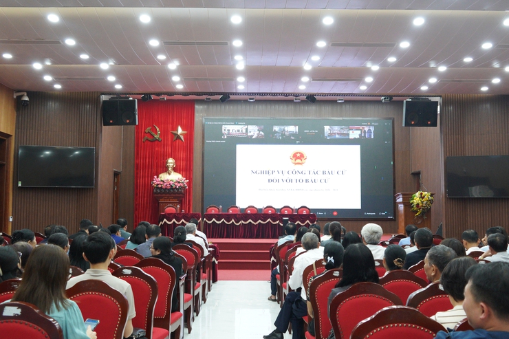 Phường Chương Mỹ tham gia Hội nghị trực tuyến tập huấn nghiệp vụ công tác bầu cử đại biểu Quốc hội khóa XVI và đại biểu HĐND các cấp nhiệm kỳ 2026–2031- Ảnh 1.