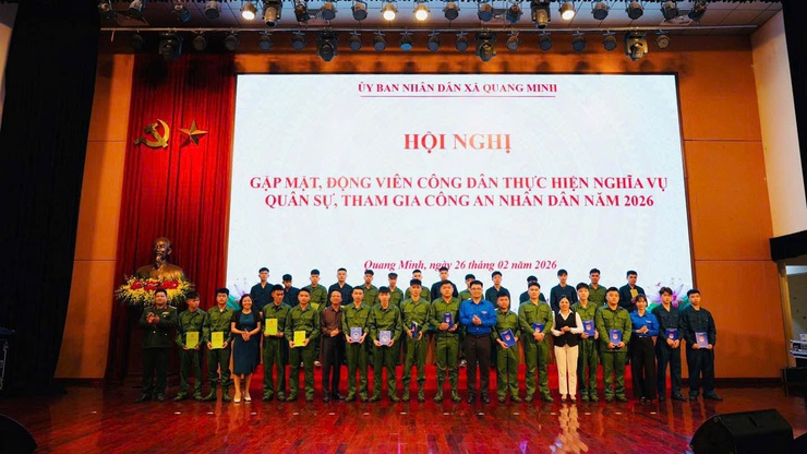 PHÁT HUY TRÁCH NHIỆM CỦA CÁC TỔ CHỨC CHÍNH TRỊ -XÃ HỘI TRONG CÔNG TÁC ĐỘNG VIÊN CÔNG DÂN THỰC HIỆN NGHĨA VỤ QUÂN SỰ VÀ NGHĨA VỤ CÔNG AN NHÂN DÂN TẠI XÃ QUANG MINH- Ảnh 6.