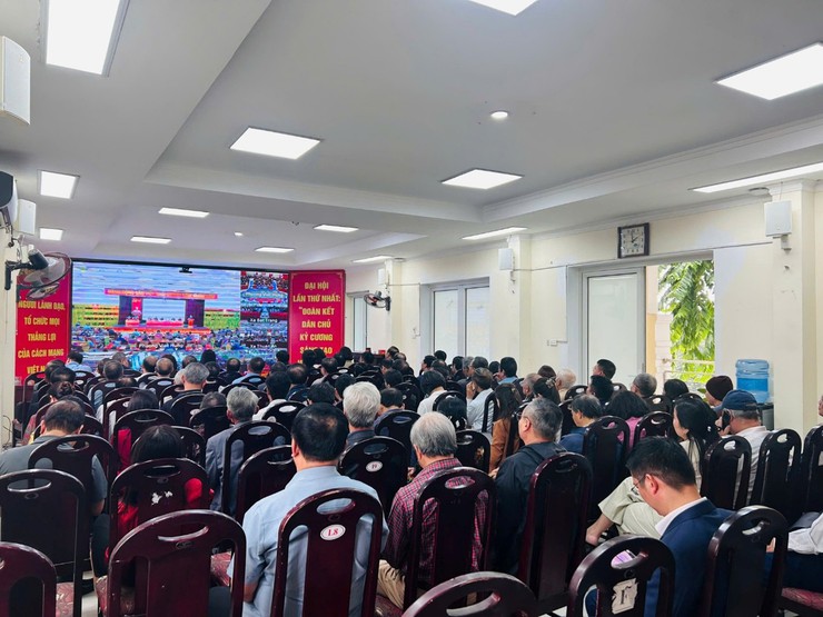 Bí thư Thành ủy Nguyễn Duy Ngọc là một trong 05 ứng cử viên đại biểu Quốc hội khóa XVI tại đơn vị bầu cử số 10 của thành phố Hà Nội- Ảnh 3.