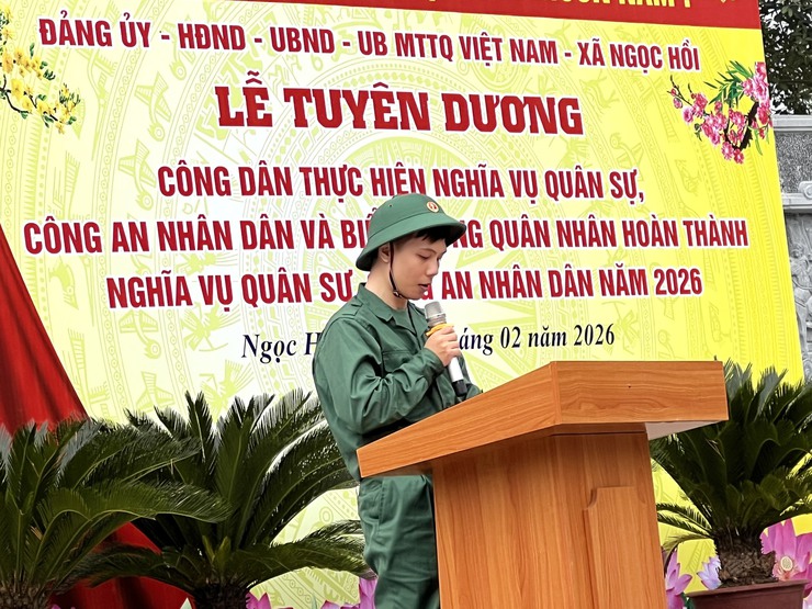 Lễ tuyên dương công dân thực hiện nghĩa vụ Quân sự, Công an nhân dân và biểu dương quân nhân hoàn thành nghĩa vụ năm 2026: Sự tiếp nối truyền thống và khẳng định trách nhiệm công dân- Ảnh 5.