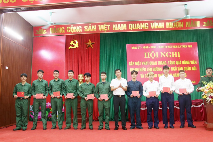 Xã Trần Phú tổ chức gặp mặt, tặng quà thanh niên lên đường thực hiện nghĩa vụ tham gia Công an nhân dân năm 2026- Ảnh 19.