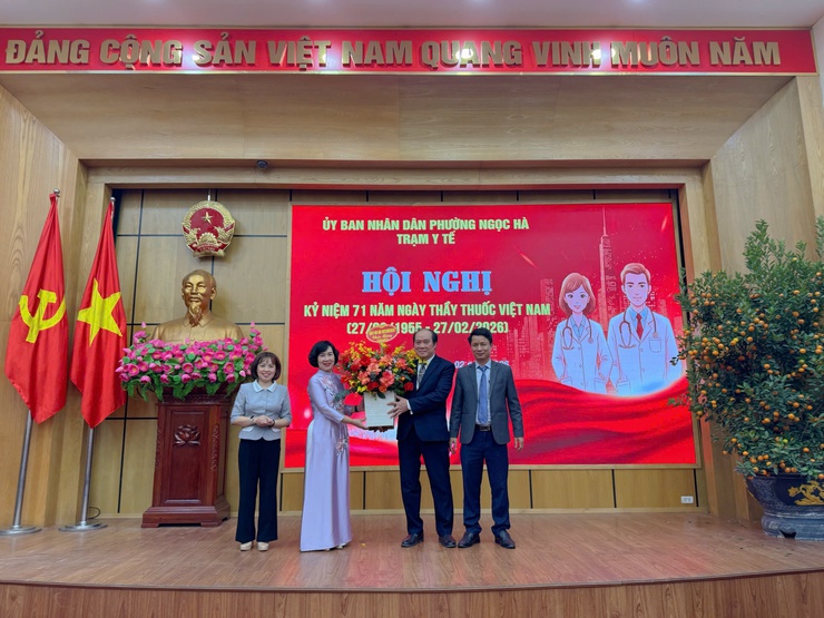 Phường Ngọc Hà kỷ niệm 71 năm Ngày Thầy thuốc Việt Nam- Ảnh 3.