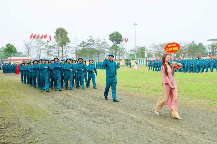 Ban Chỉ huy Quân sự xã Phú Nghĩa tham gia Lễ ra quân huấn luyện năm 2026- Ảnh 8.