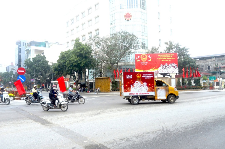 Xã Vân Đình ra quân tuyên truyền lưu động về bầu cử- Ảnh 3.