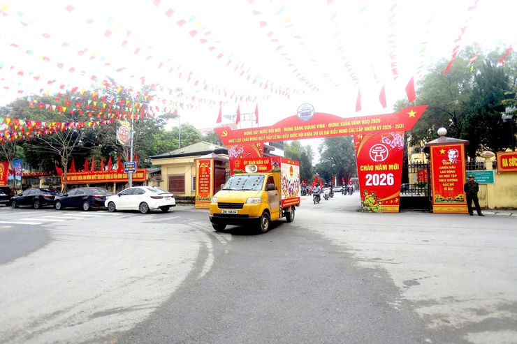 Xã Vân Đình ra quân tuyên truyền lưu động về bầu cử- Ảnh 2.