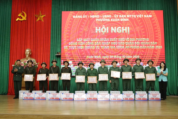 Phường Xuân Đỉnh: gặp mặt quân nhân xuất ngũ và động viên công dân nhập ngũ năm 2026- Ảnh 6.