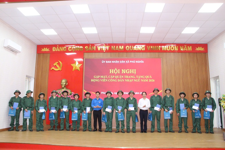 Xã Phú Nghĩa: Tổ chức gặp mặt, cấp phát quân trang, tặng quà động viên công dân nhập ngũ năm 2026- Ảnh 15.