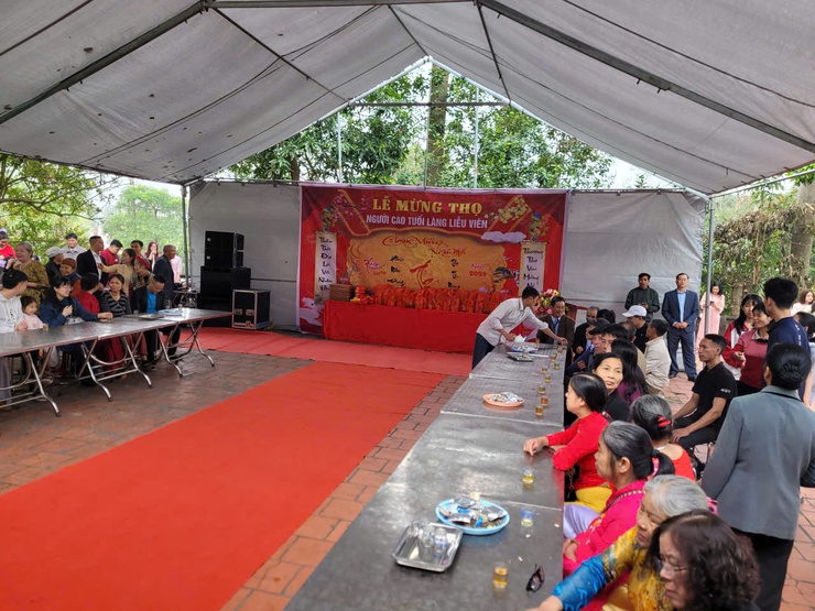 Nét đẹp văn hóa trong lễ mừng thọ đầu Xuân trên quê hương Thượng Phúc- Ảnh 1.