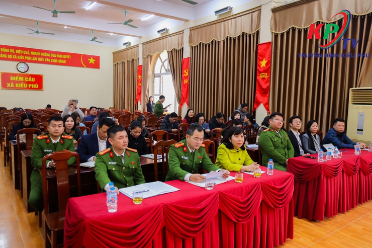 UBND XÃ TỔ CHỨC HỘI NGHỊ TUYÊN TRUYỀN, NÂNG CAO CÔNG TÁC PHÒNG NGỪA TỘI PHẠM HỌC SINH TRÊN ĐỊA BÀN- Ảnh 1.