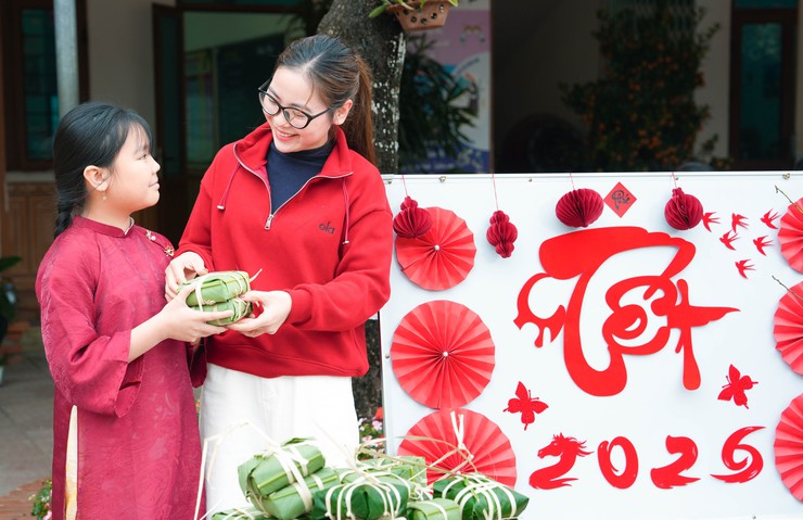 TRƯỜNG TIỂU HỌC QUỐC OAI B TỔ CHỨC CHƯƠNG TRÌNH "CHÚC MỪNG NĂM MỚI – GÓI BÁNH CHƯNG, GIỮ GÌN TẾT VIỆT"- Ảnh 9.