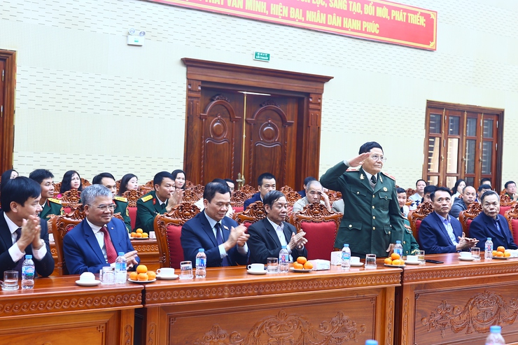 THẠCH THẤT GẶP MẶT CÁN BỘ CHỦ CHỐT QUA CÁC THỜI KỲ VÀ NHỮNG NGƯỜI CON QUÊ HƯƠNG THÀNH ĐẠT- Ảnh 9.