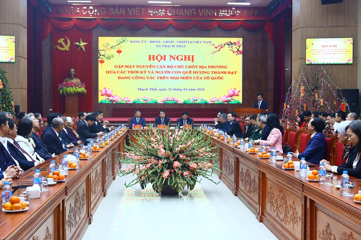 THẠCH THẤT GẶP MẶT CÁN BỘ CHỦ CHỐT QUA CÁC THỜI KỲ VÀ NHỮNG NGƯỜI CON QUÊ HƯƠNG THÀNH ĐẠT- Ảnh 13.