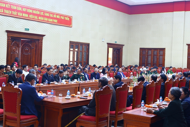 THẠCH THẤT GẶP MẶT CÁN BỘ CHỦ CHỐT QUA CÁC THỜI KỲ VÀ NHỮNG NGƯỜI CON QUÊ HƯƠNG THÀNH ĐẠT- Ảnh 8.