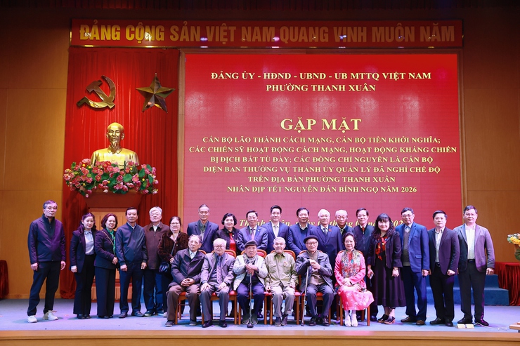 Phường Thanh Xuân gặp mặt tri ân cán bộ lão thành cách mạng và nguyên cán bộ lãnh đạo qua các thời kỳ- Ảnh 3.